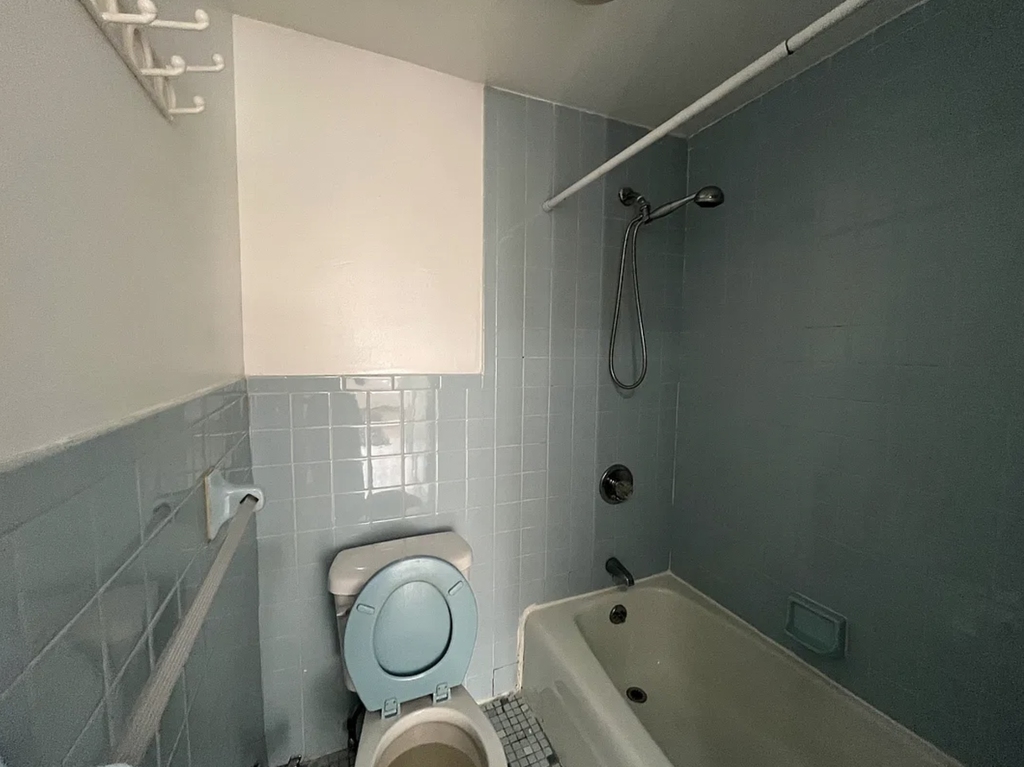 18-28 21st Road - Photo 11