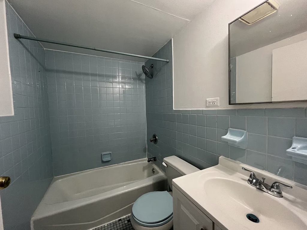 18-28 21st Road - Photo 9
