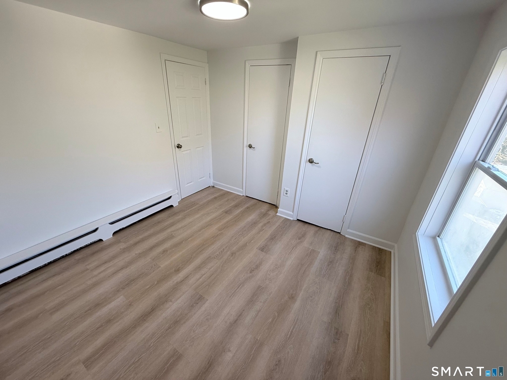 466 Hollister Street - Photo 18