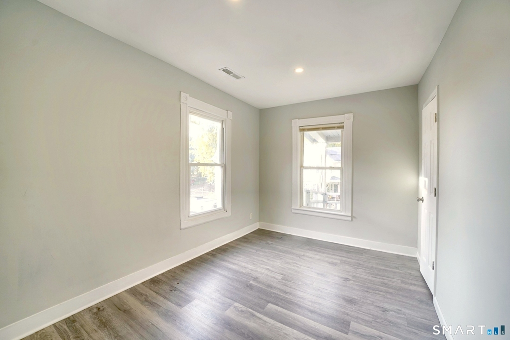 7 Ridgewood Street - Photo 4