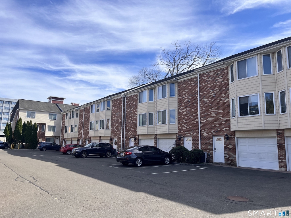 1611 Washington Boulevard - Photo 1