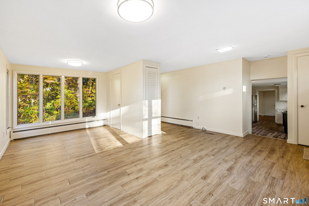 251 East Johnson Avenue - Photo 4