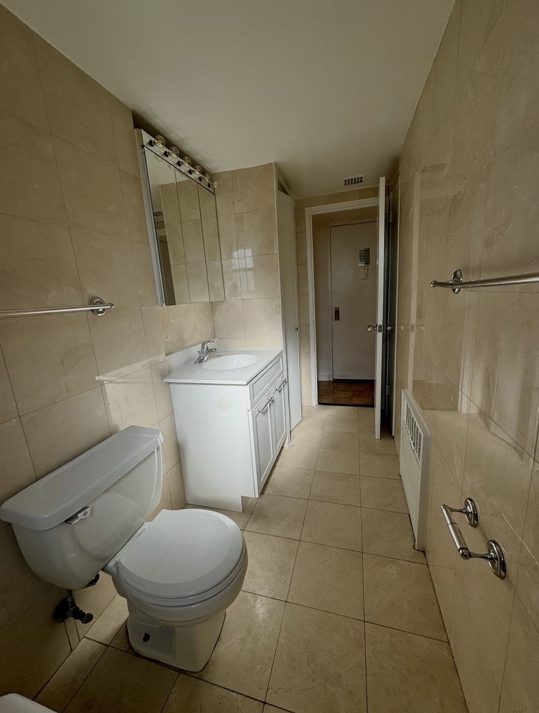 East 36th Street - Photo 2