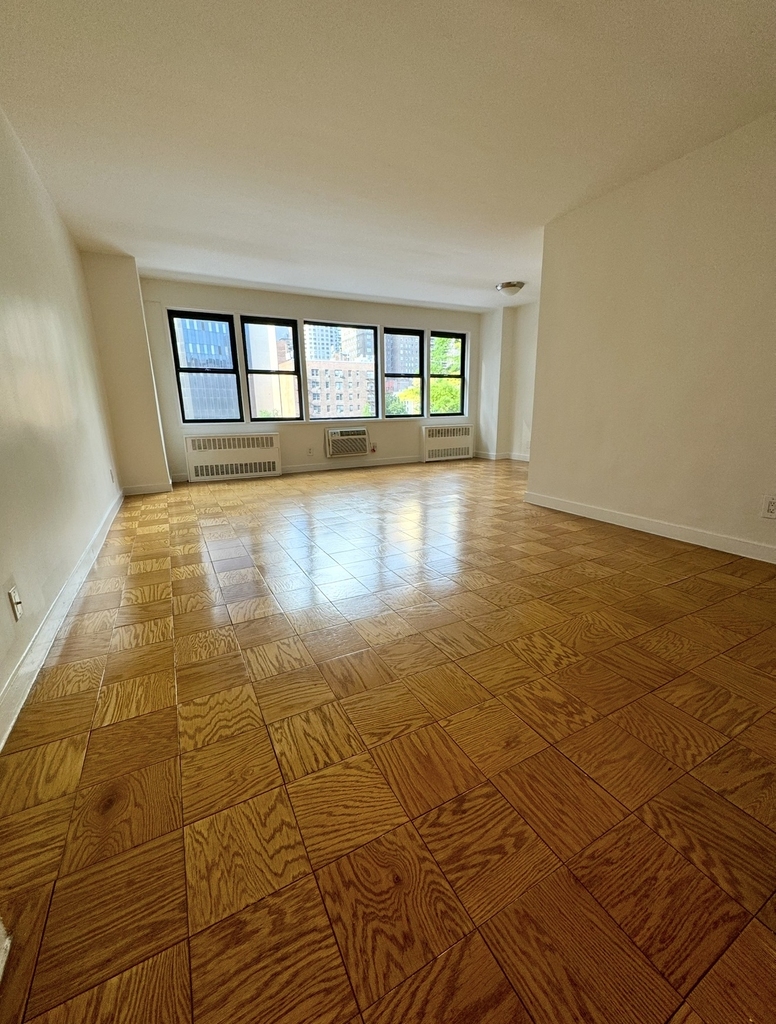 East 36th Street - Photo 5