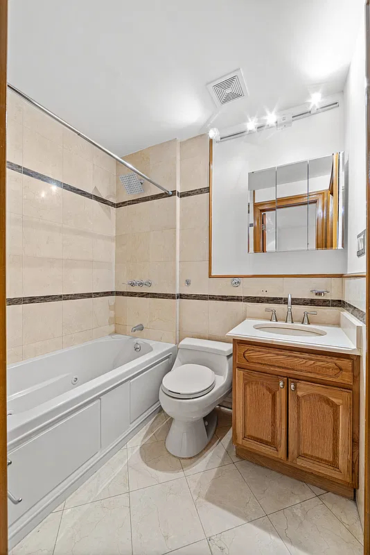 150 West 58th Street - Photo 12