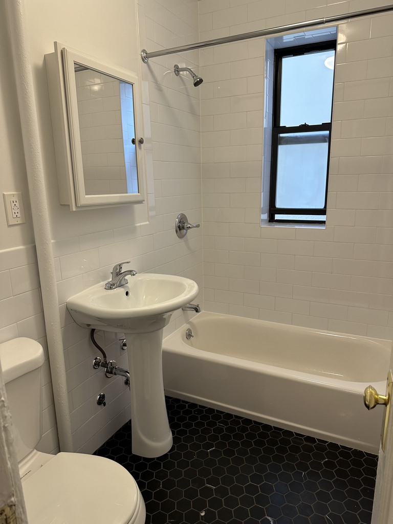 30-47 29th Street - Photo 5
