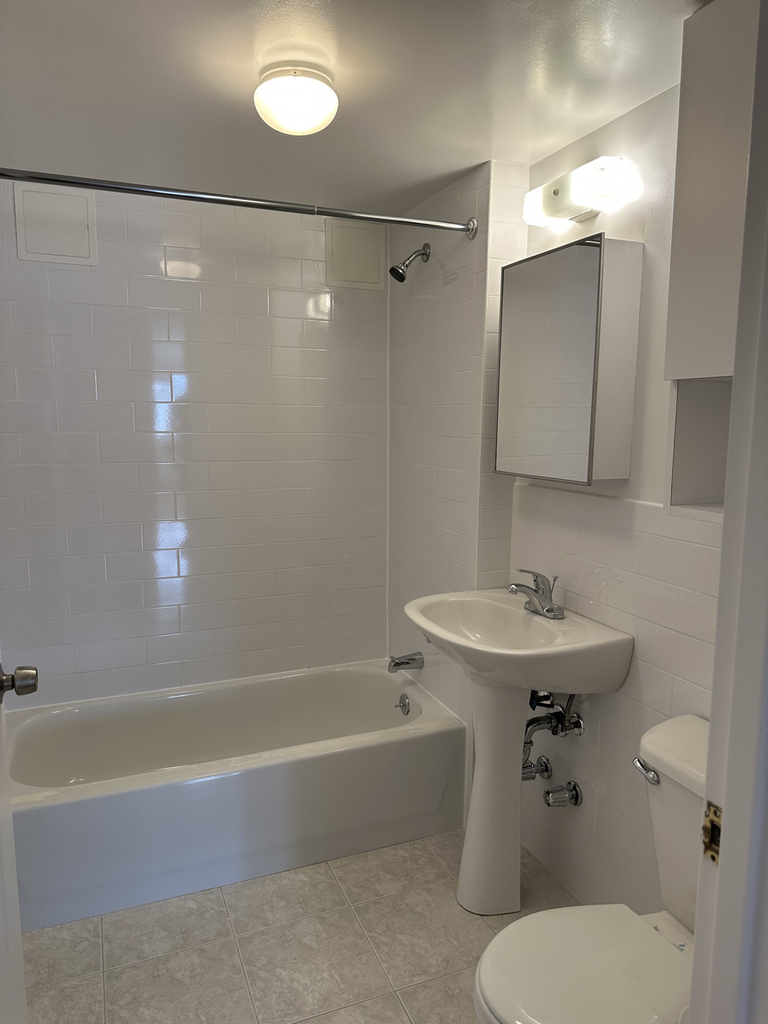 31-64 21st Street - Photo 5