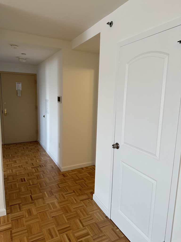 31-64 21st Street - Photo 6