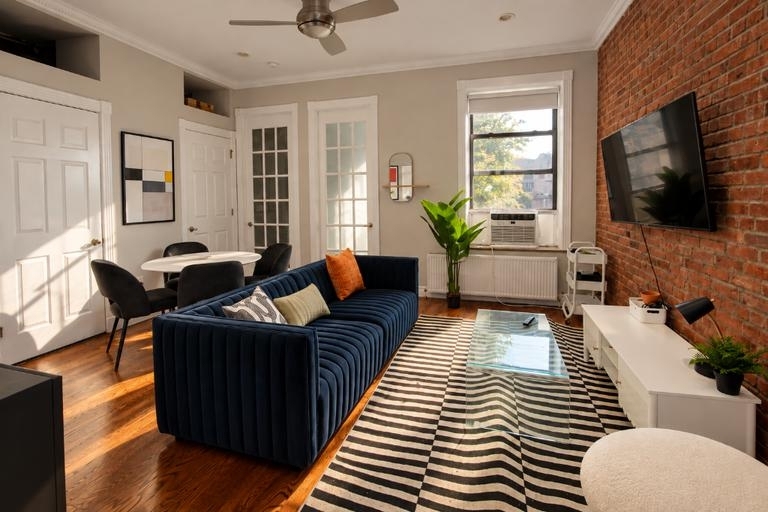 3BR in Hell's Kitchen - Photo 0