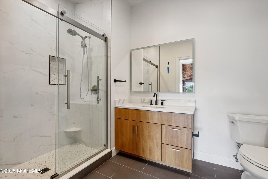 179 Chelsea Avenue - Photo 8