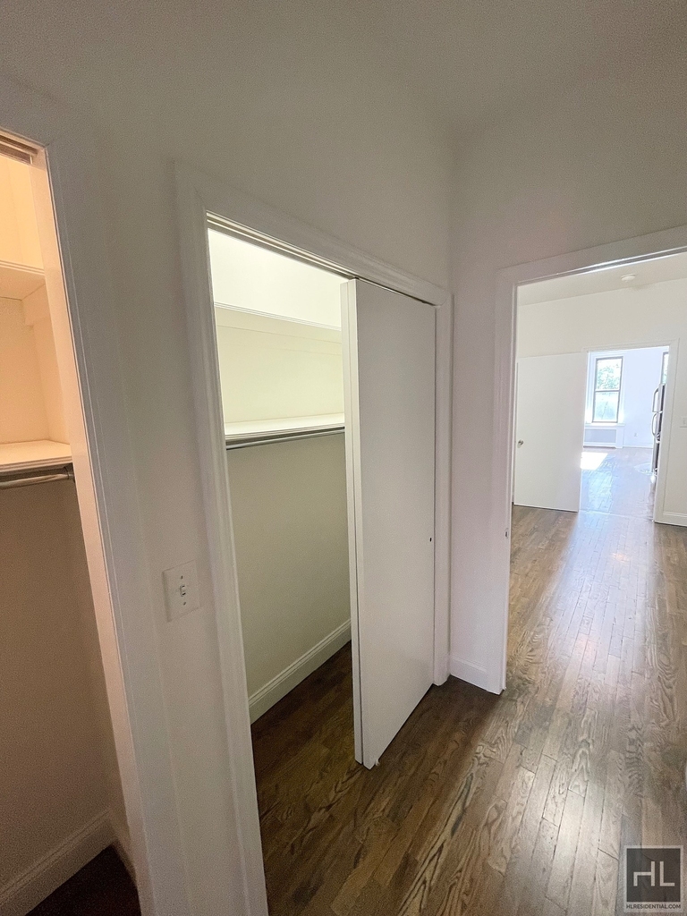 East 89 Street - Photo 15