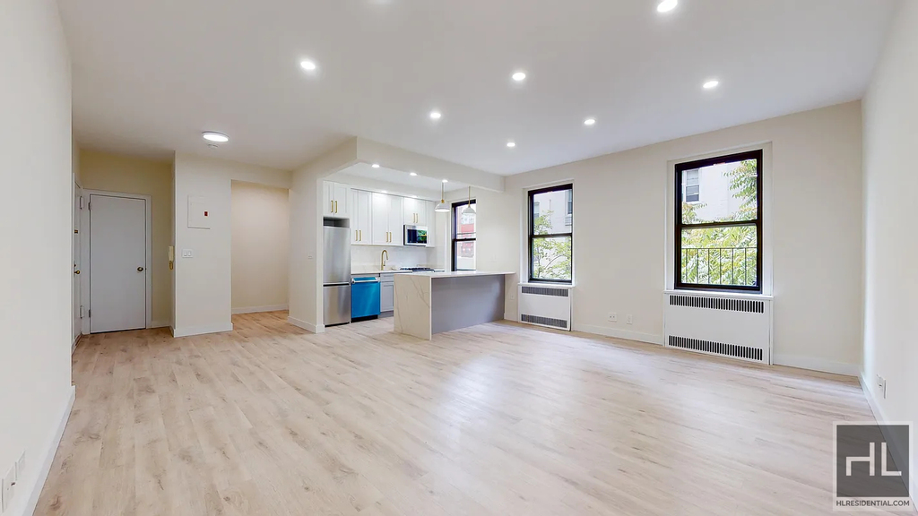 East 78 Street - Photo 2