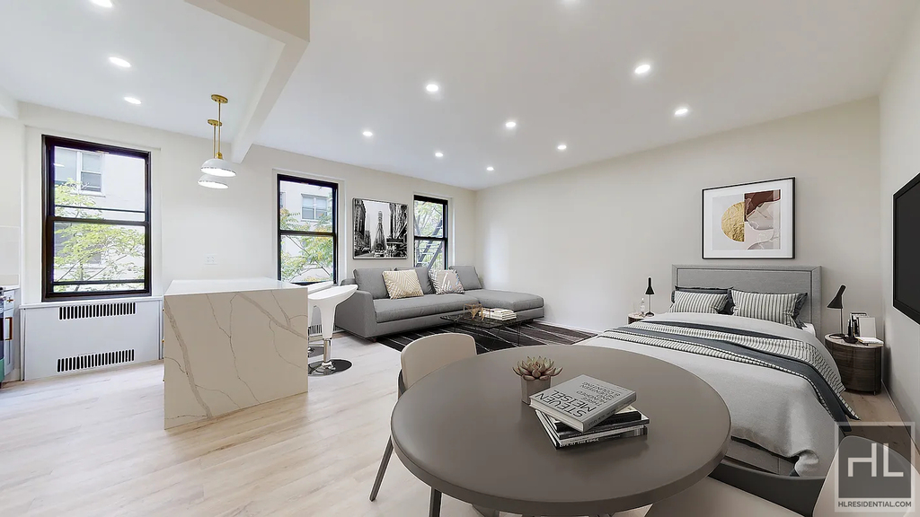 East 78 Street - Photo 0