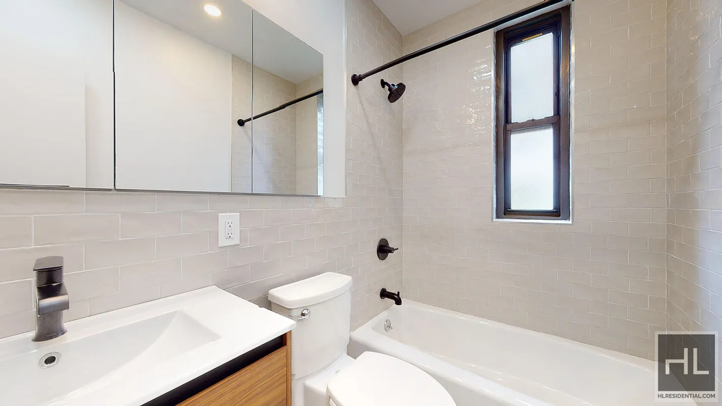 East 78 Street - Photo 3