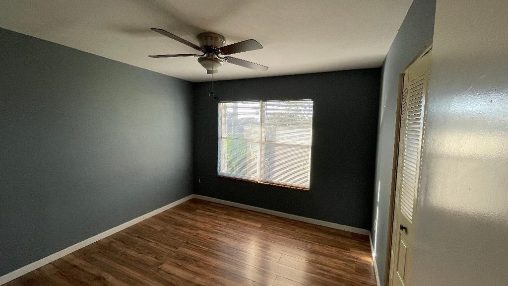 1317 Se Rivergreen Circle - Photo 7