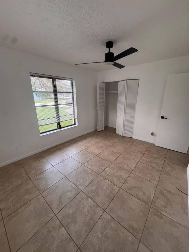 1102 Se Oriental Avenue - Photo 16