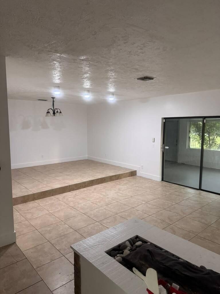 1102 Se Oriental Avenue - Photo 10