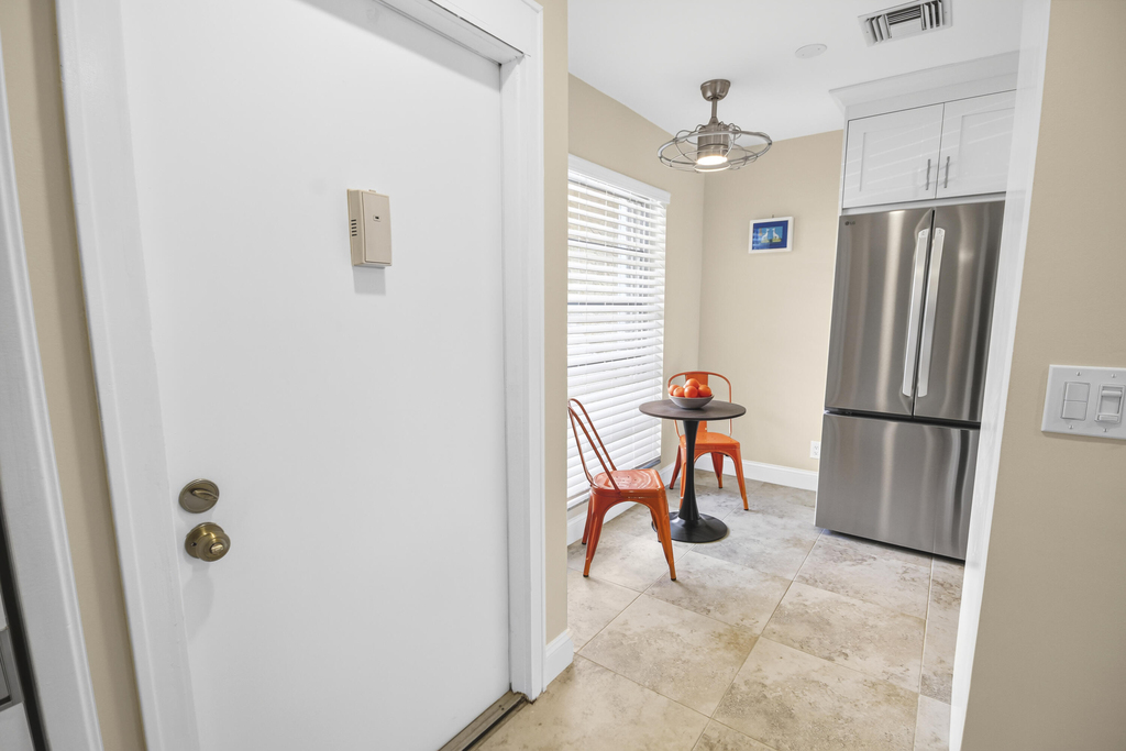 1111 Mahogany Way - Photo 2