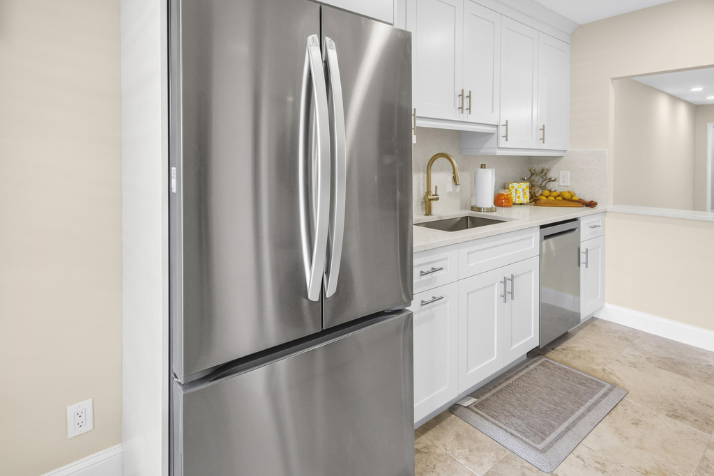 1111 Mahogany Way - Photo 3