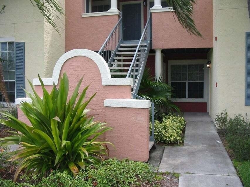 1365 Crystal Way - Photo 1