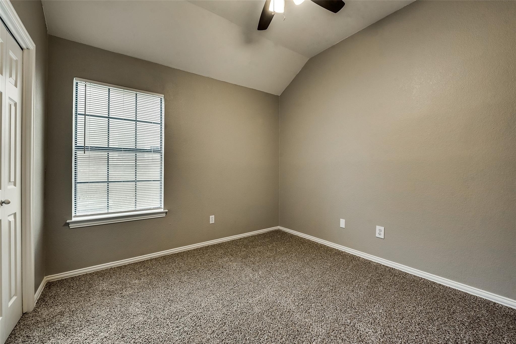 728 Nicole Drive - Photo 10