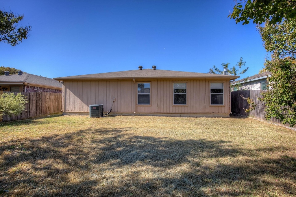 8108 Spruce Valley Drive - Photo 34