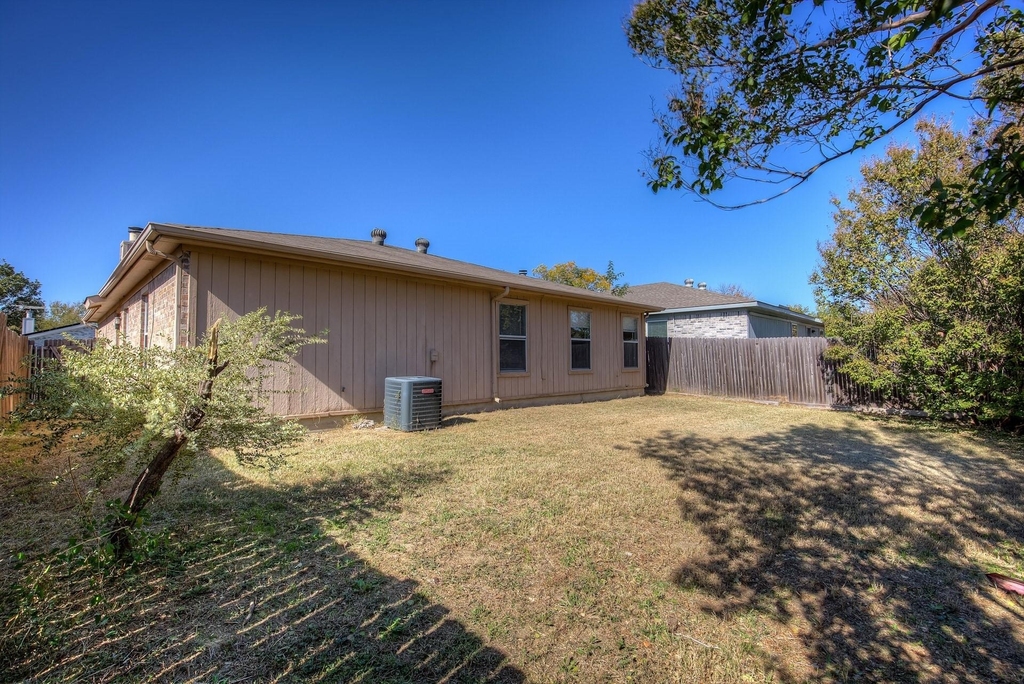 8108 Spruce Valley Drive - Photo 31