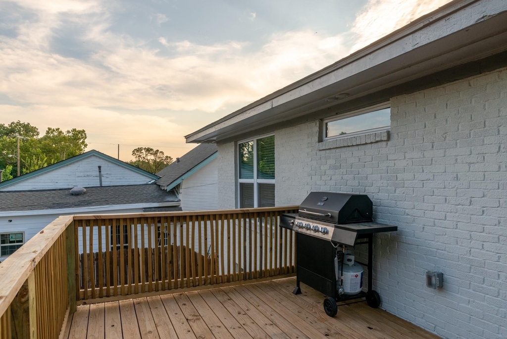 4514 Victor Street - Photo 5