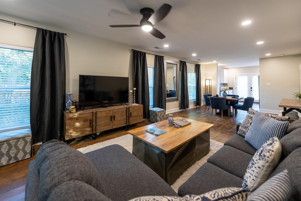 4514 Victor Street - Photo 11