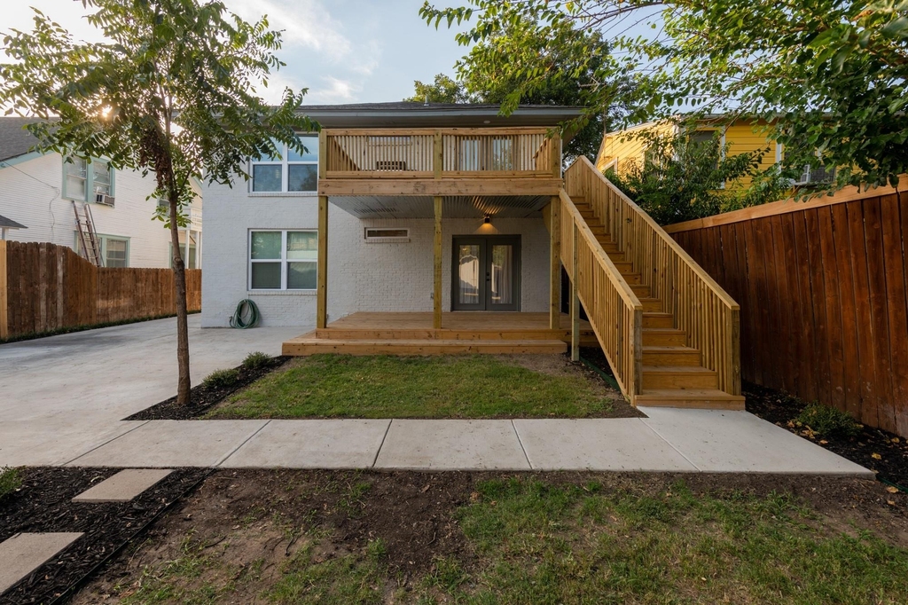 4514 Victor Street - Photo 4