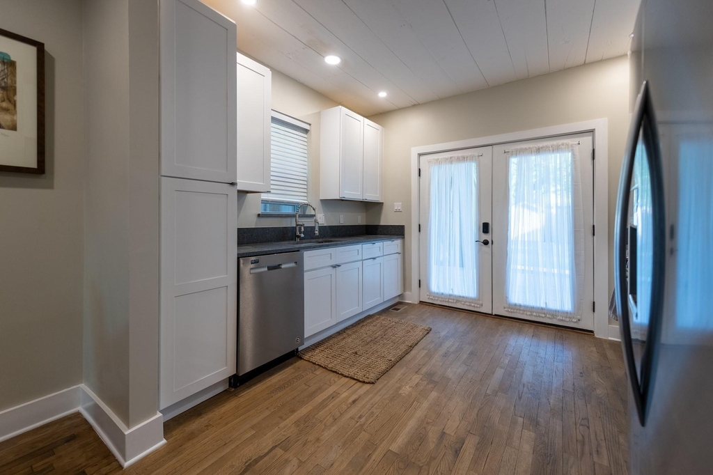 4514 Victor Street - Photo 28