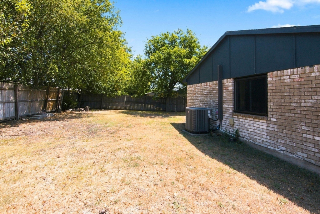 4025 Engleman Street - Photo 35