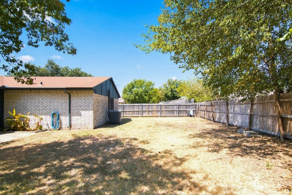 4025 Engleman Street - Photo 32