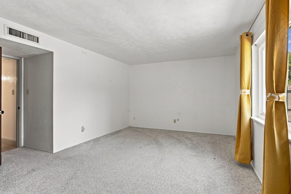 4025 Engleman Street - Photo 25