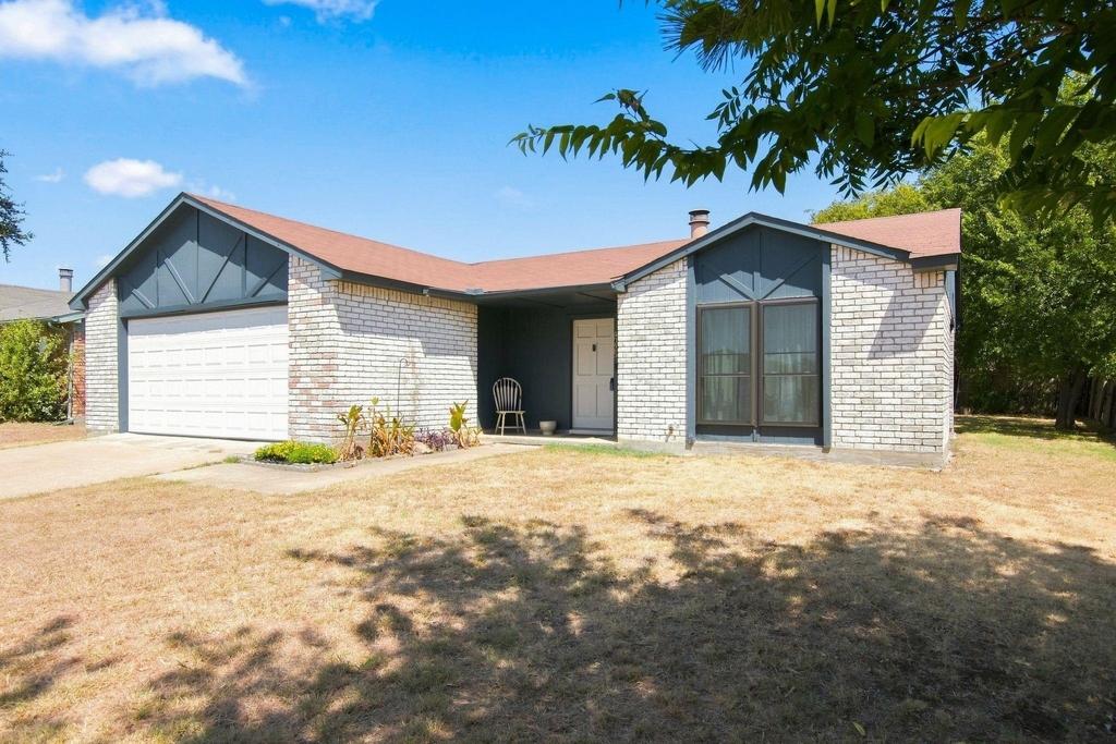 4025 Engleman Street - Photo 2