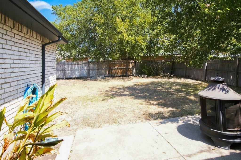 4025 Engleman Street - Photo 30