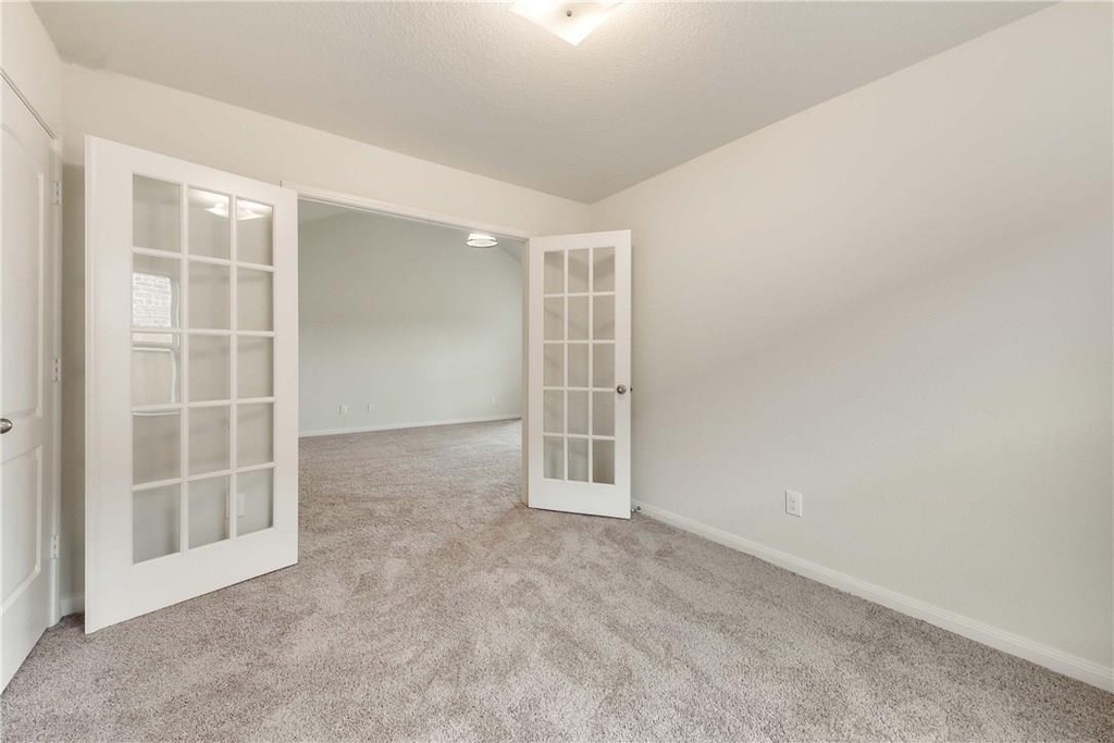 1307 James Street - Photo 8