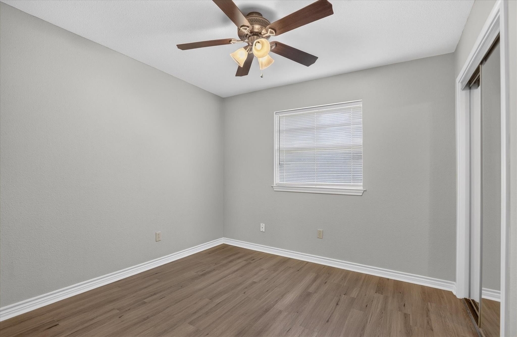249 E Cunningham Avenue - Photo 22