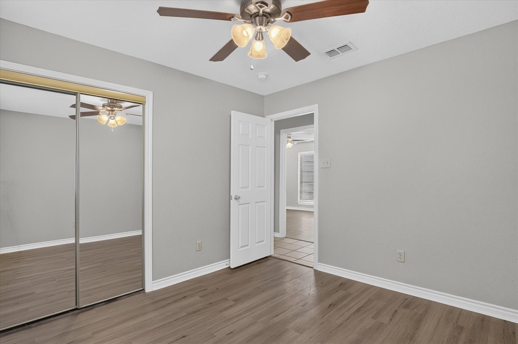 249 E Cunningham Avenue - Photo 24