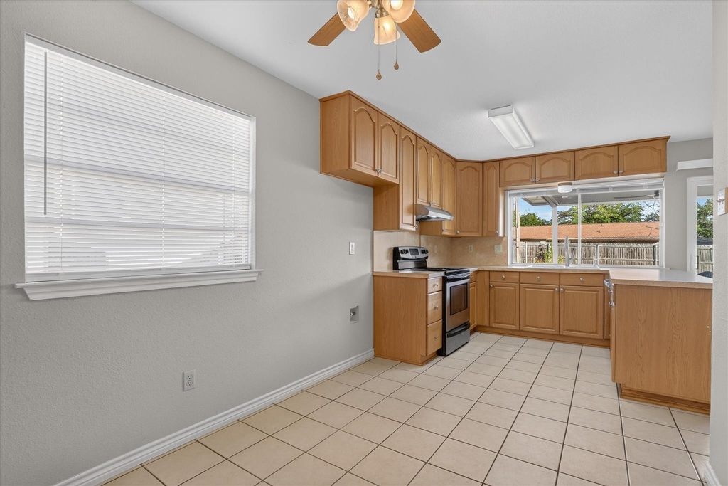249 E Cunningham Avenue - Photo 19