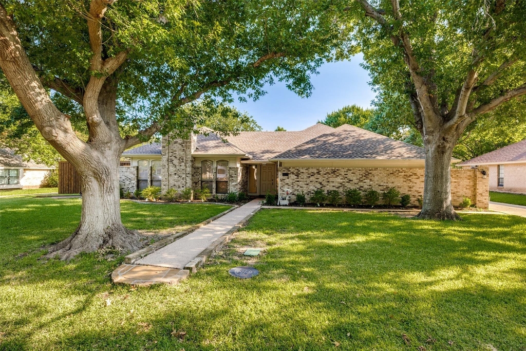 6627 Sawmill Road - Photo 0