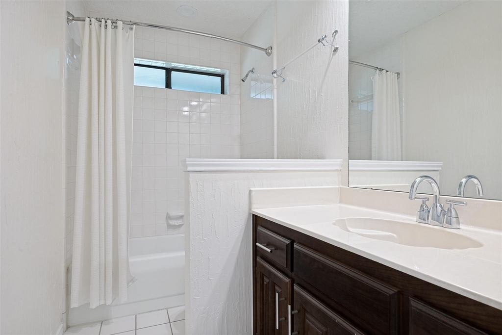 6627 Sawmill Road - Photo 10