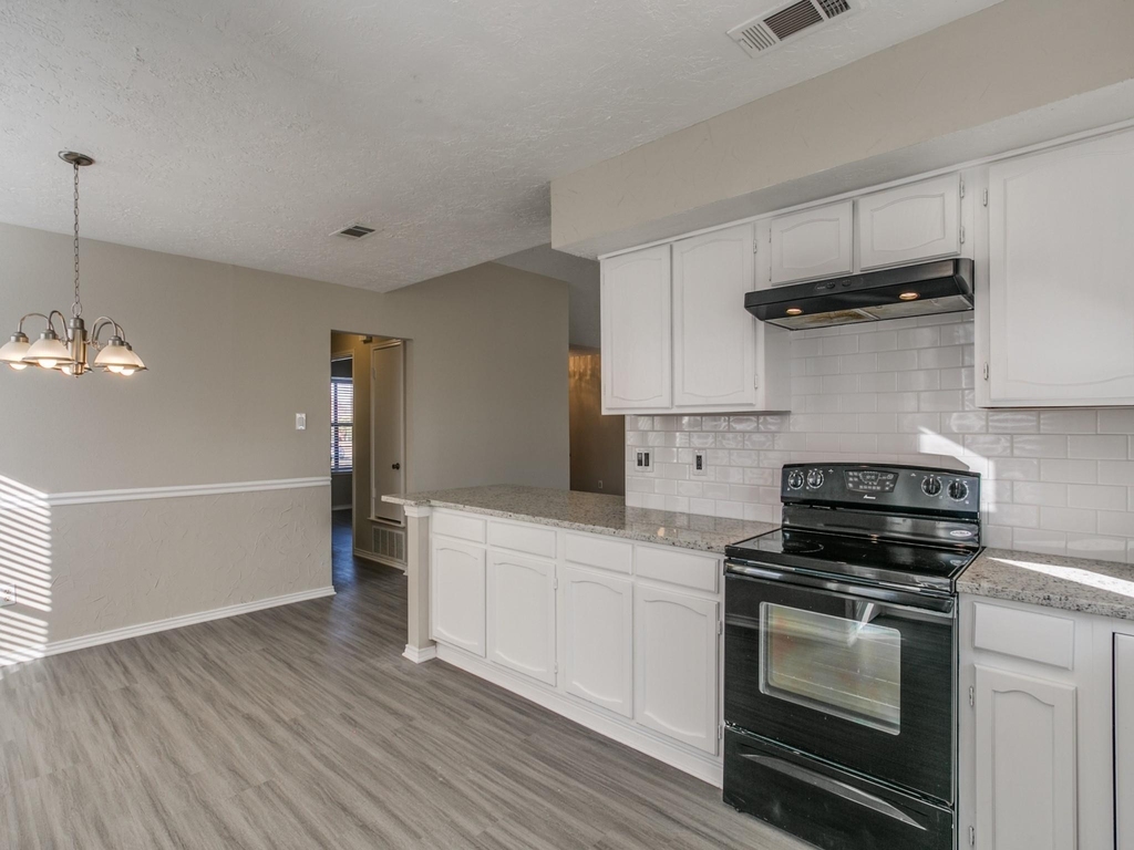 1108 Colmar Drive - Photo 8