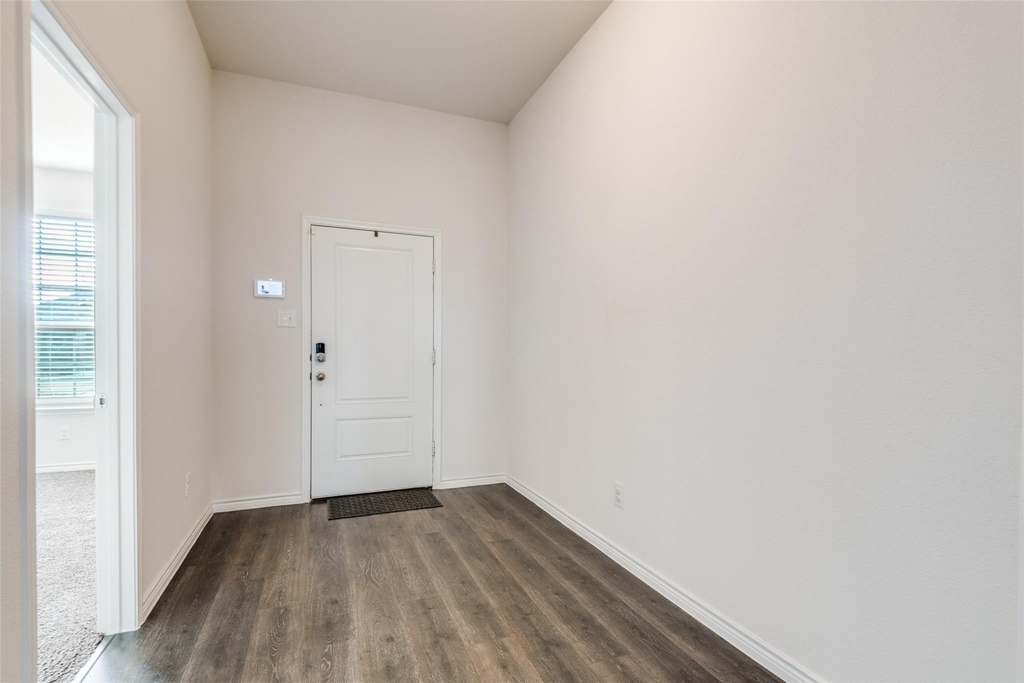 905 Philadelphia Street - Photo 3