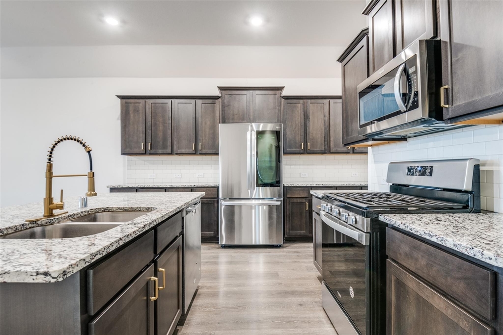 905 Philadelphia Street - Photo 10