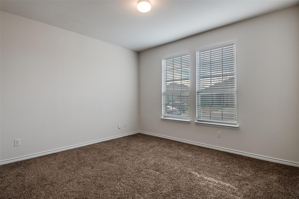 905 Philadelphia Street - Photo 16