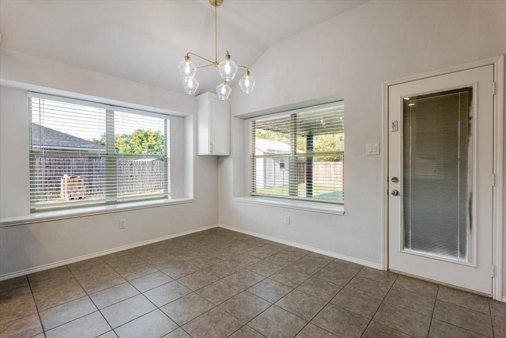 237 Whispering Dell Lane - Photo 5