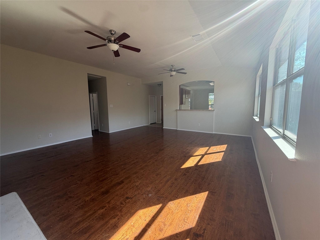 1203 Chestnut Hill Drive - Photo 4
