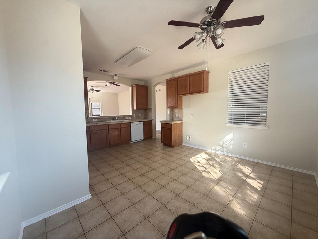 1203 Chestnut Hill Drive - Photo 5