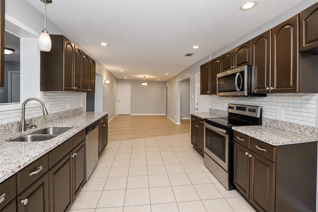 4808 Bonnell Avenue - Photo 12